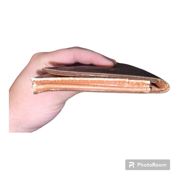 Authentic Louis Vuitton monogram long bi fold - Picture 3 of 10